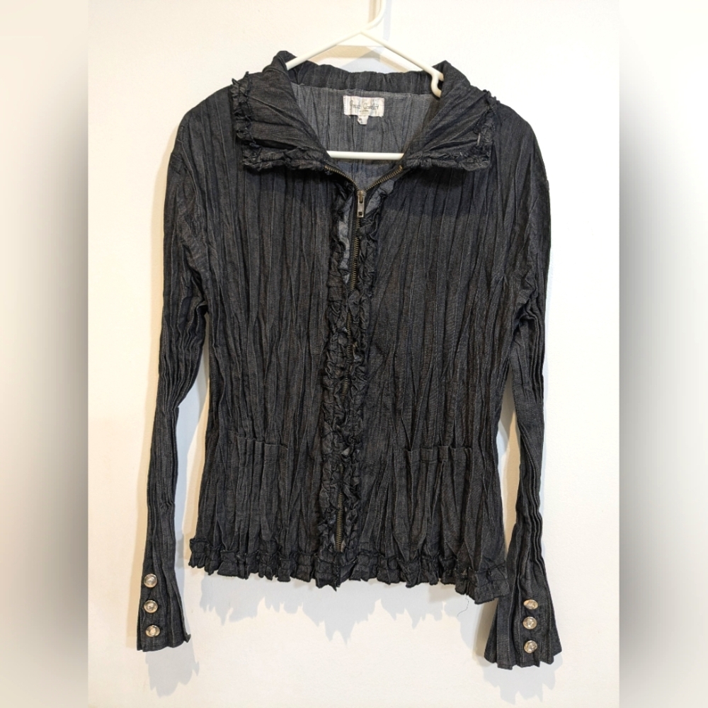 Black Ruffled Light/Medium Weight Jean Jacket, L